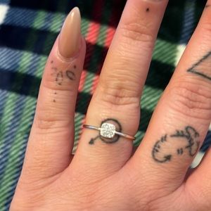 14K White Gold Diamond Ring